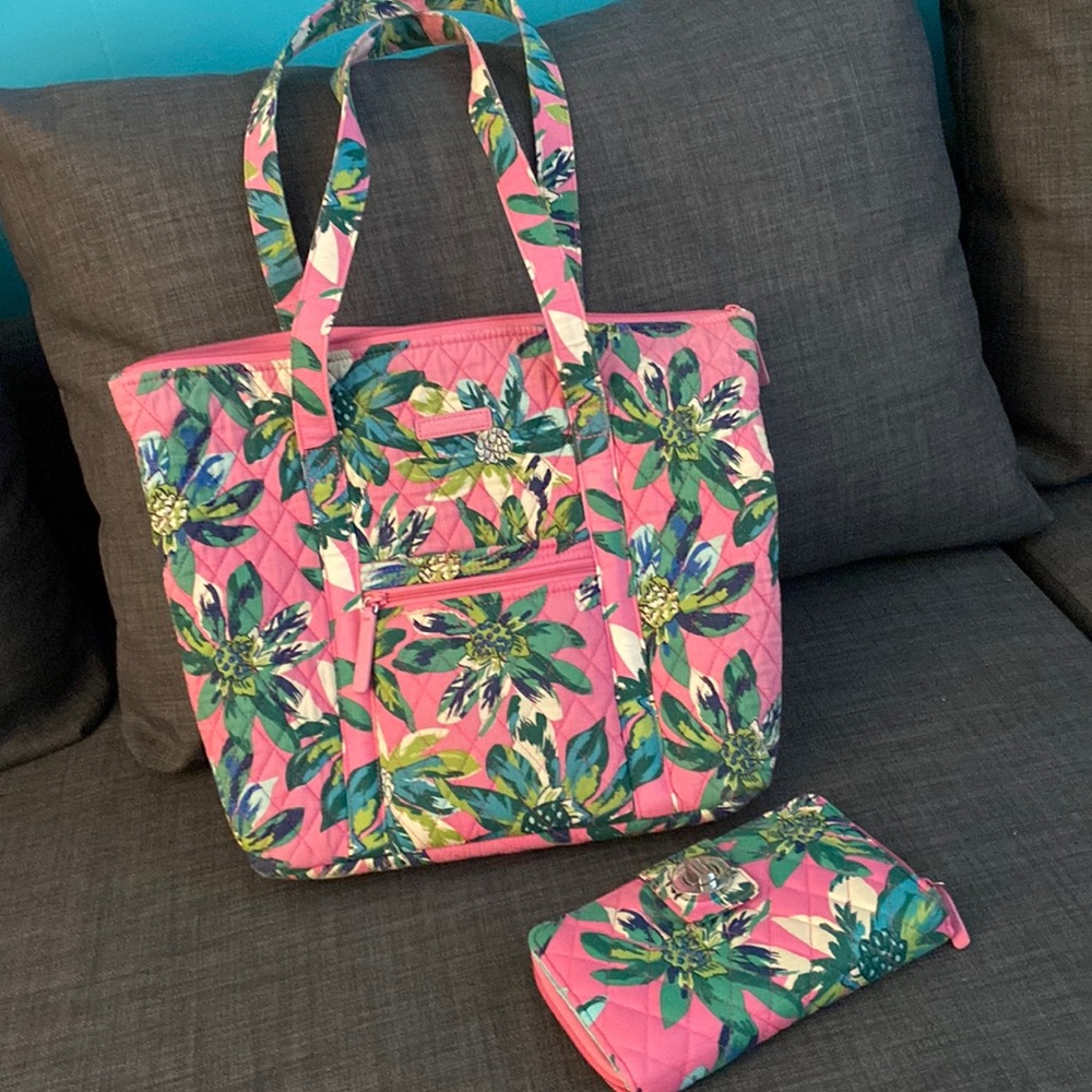 Vera Bradley purse and matching wallet